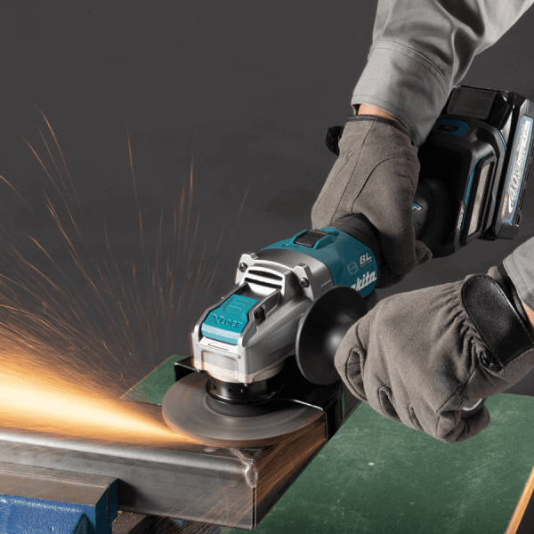 Makita GA041GZ Cordless Angle Grinder 5 Makita GA041GZ Cordless Angle Grinder 5